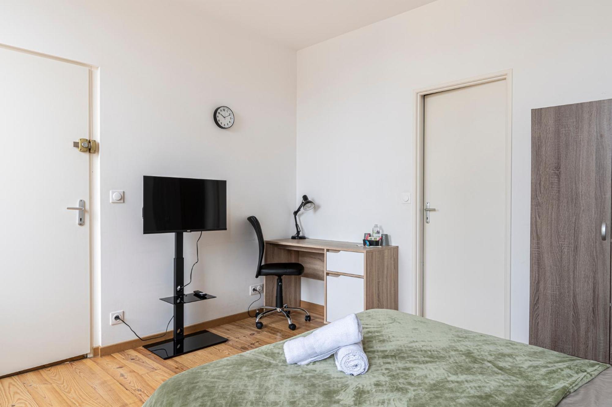 Chambre Privee Premium "La Belle Etoile" Apartment โป ภายนอก รูปภาพ